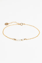 Bracelet Théa à plat, enfilage de perles de culture de 2 mm et chaîne de réglage