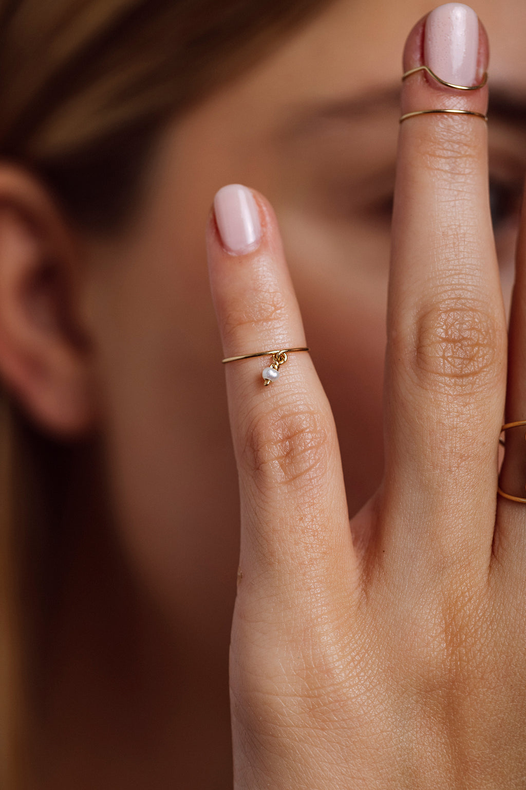 Alia phalanx ring