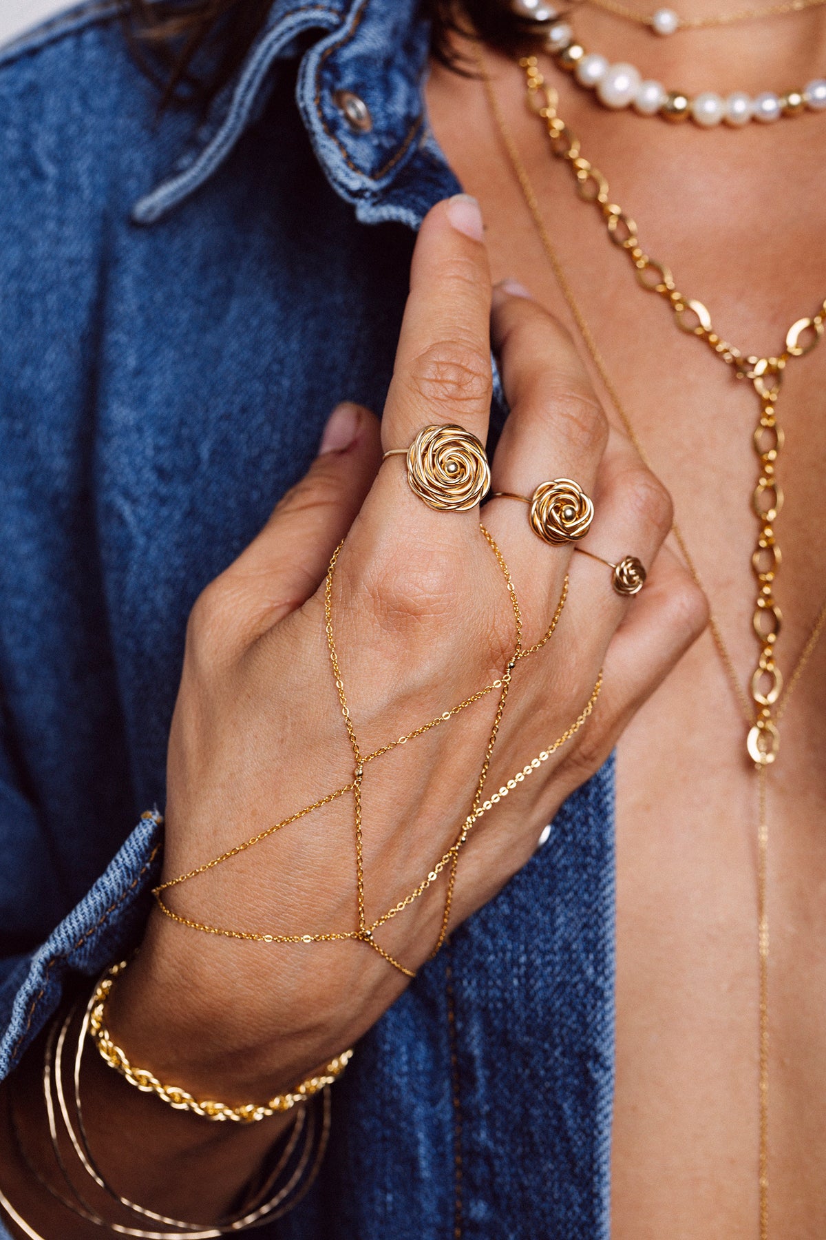 Mitaine hand jewelry