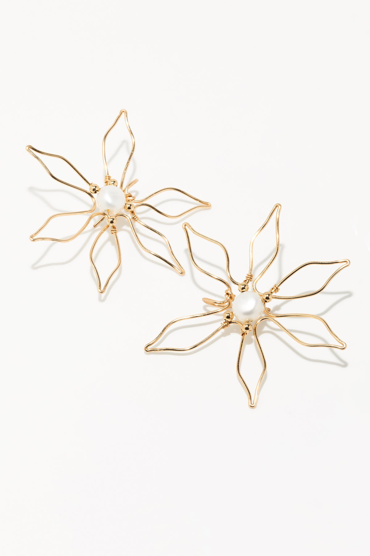 Large Camellia Fleas - Cultured Pearl