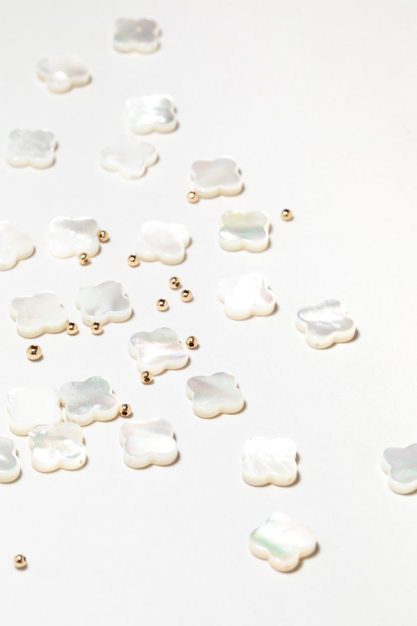 Swan body jewel - White pearl stars