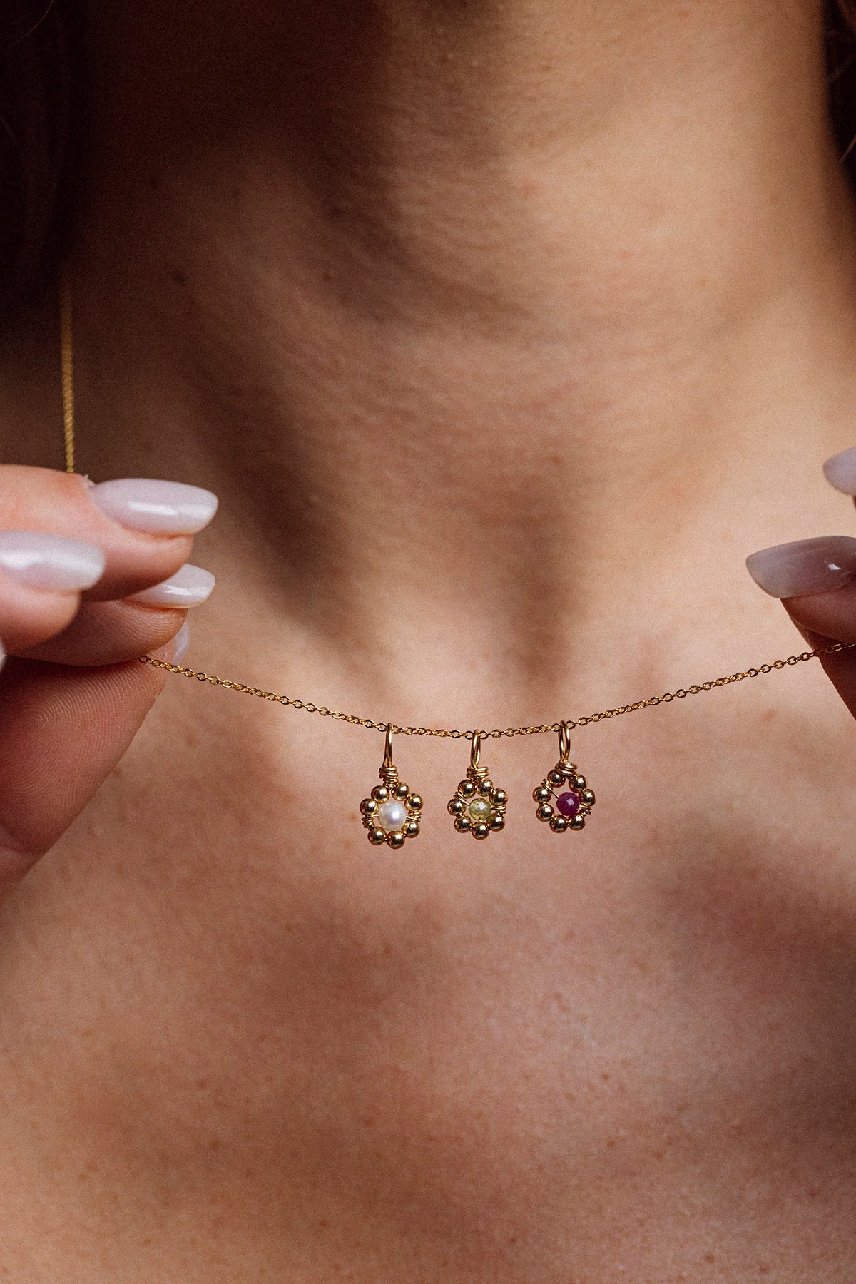 Daisy Pendant - Peridot