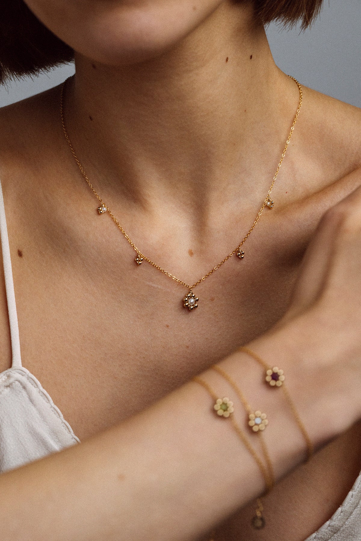 Daisy bell necklace - Cultured pearl
