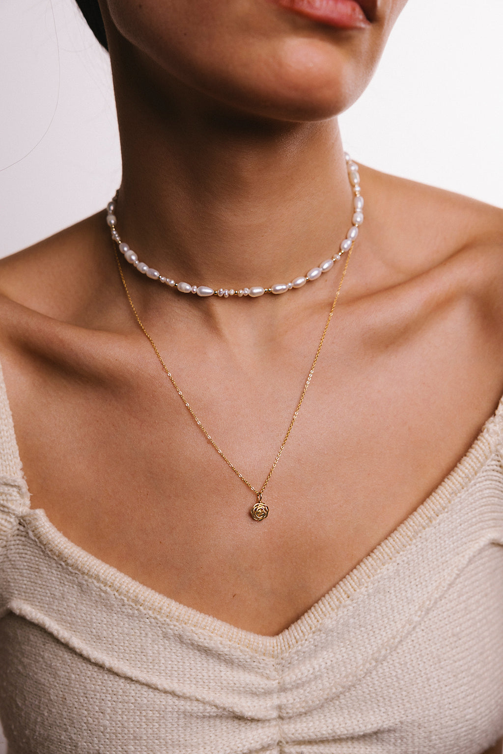 Small Rosa Pendant - Gold