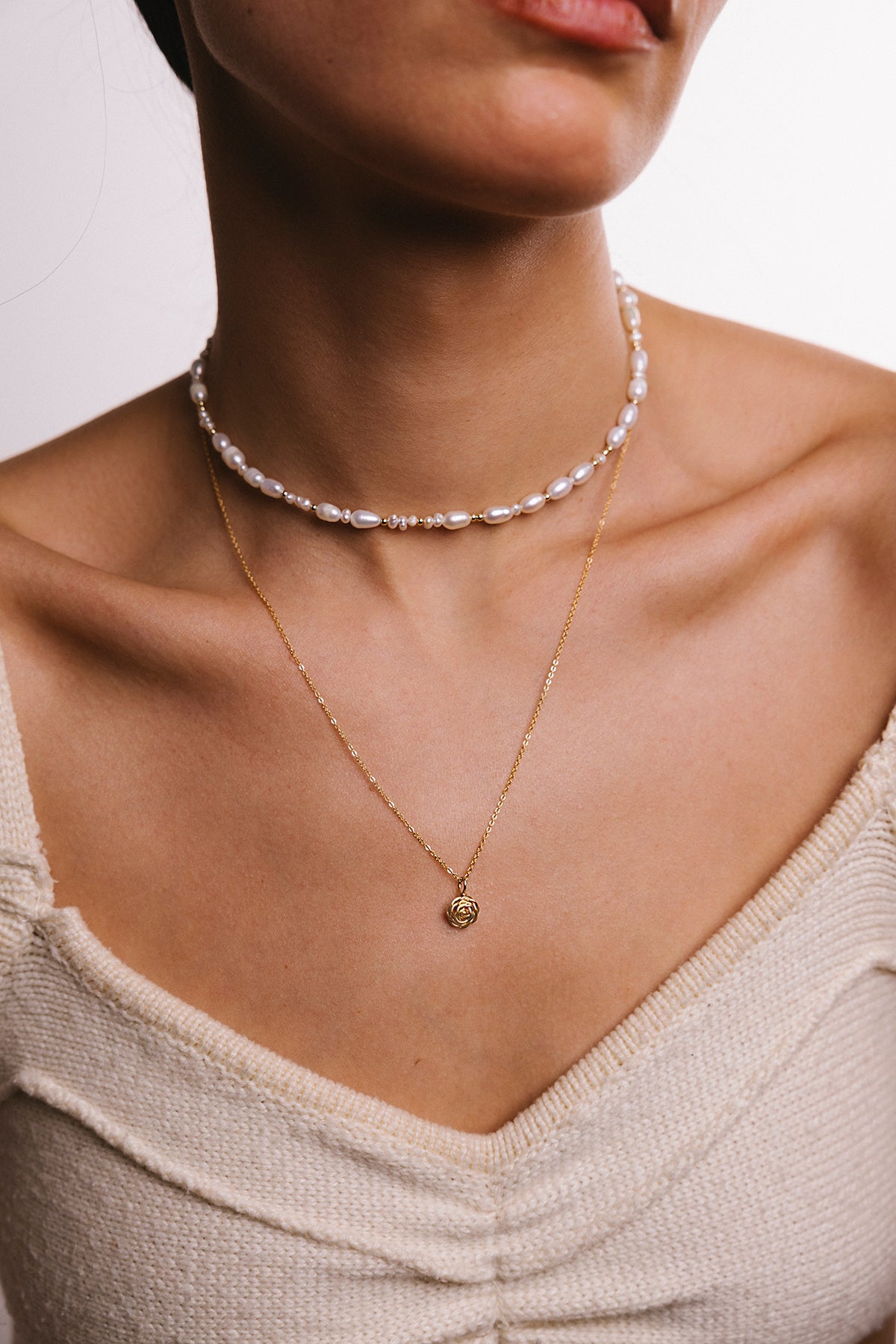 Small Rosa Pendant - Gold