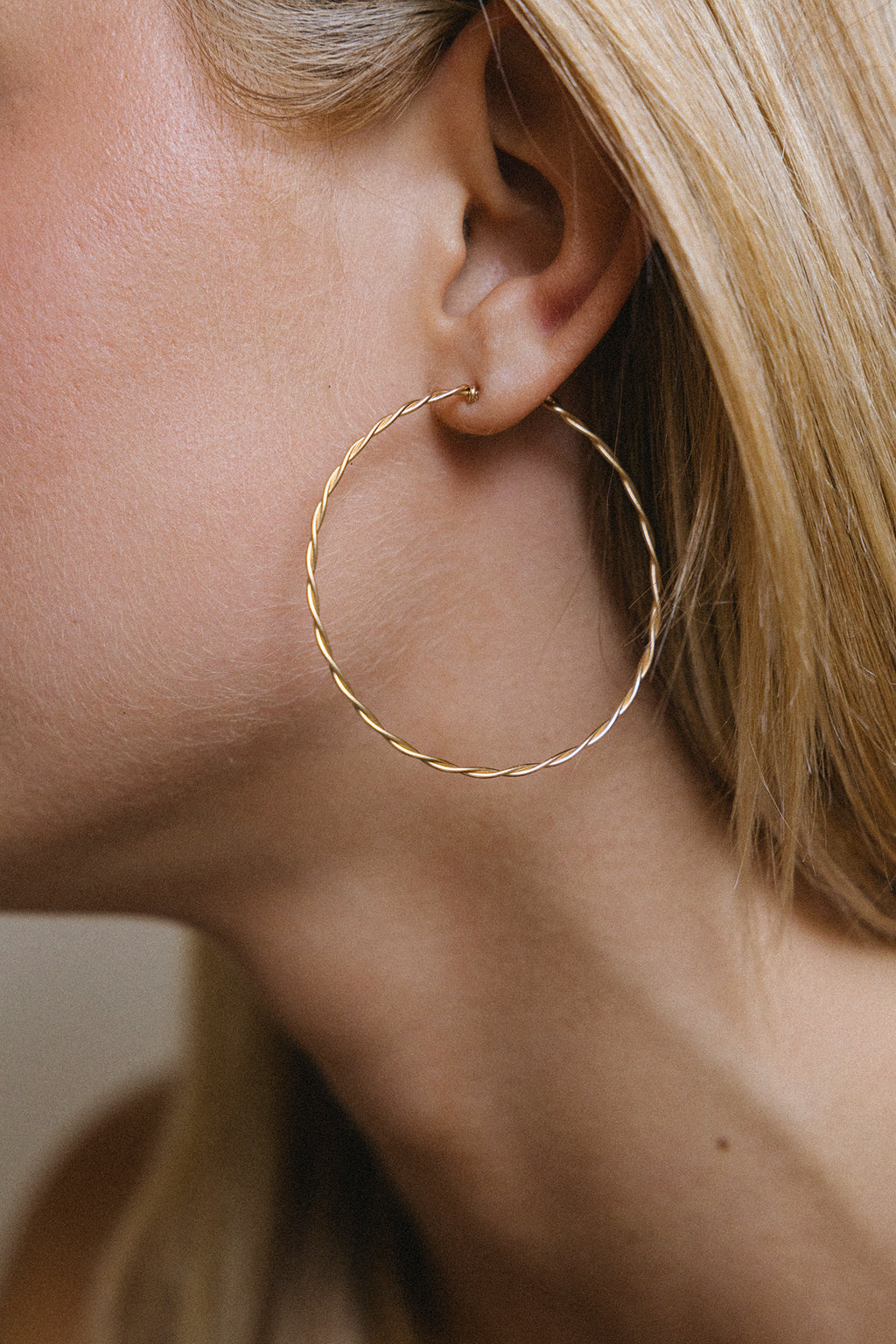 Large Torsade hoop earrings