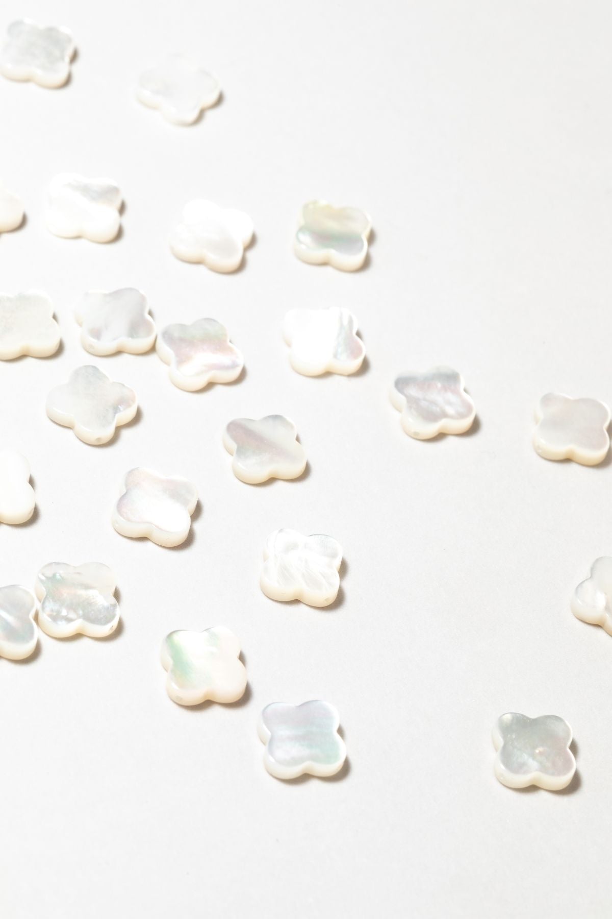 Swan star ring - Mother of pearl