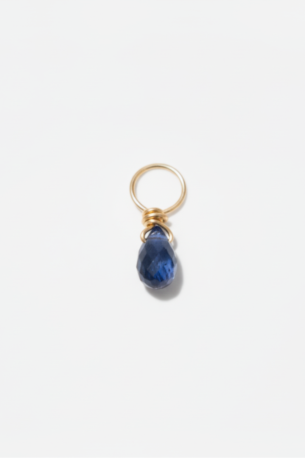 Mia Pendant – 750‰ Gold – Dark Blue Sapphire
