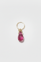 Mia Pendant – 750‰ Gold – Dark Pink Sapphire