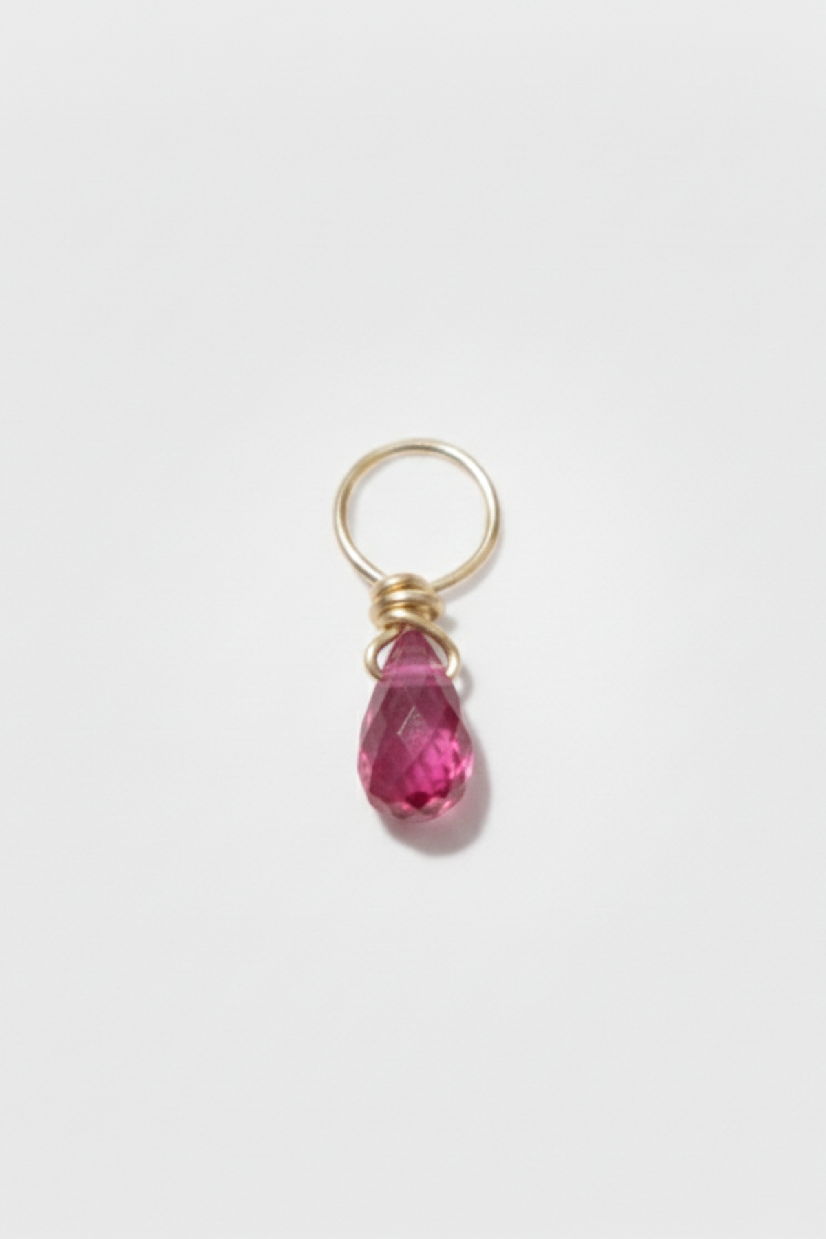 Mia Pendant – 750‰ Gold – Dark Pink Sapphire