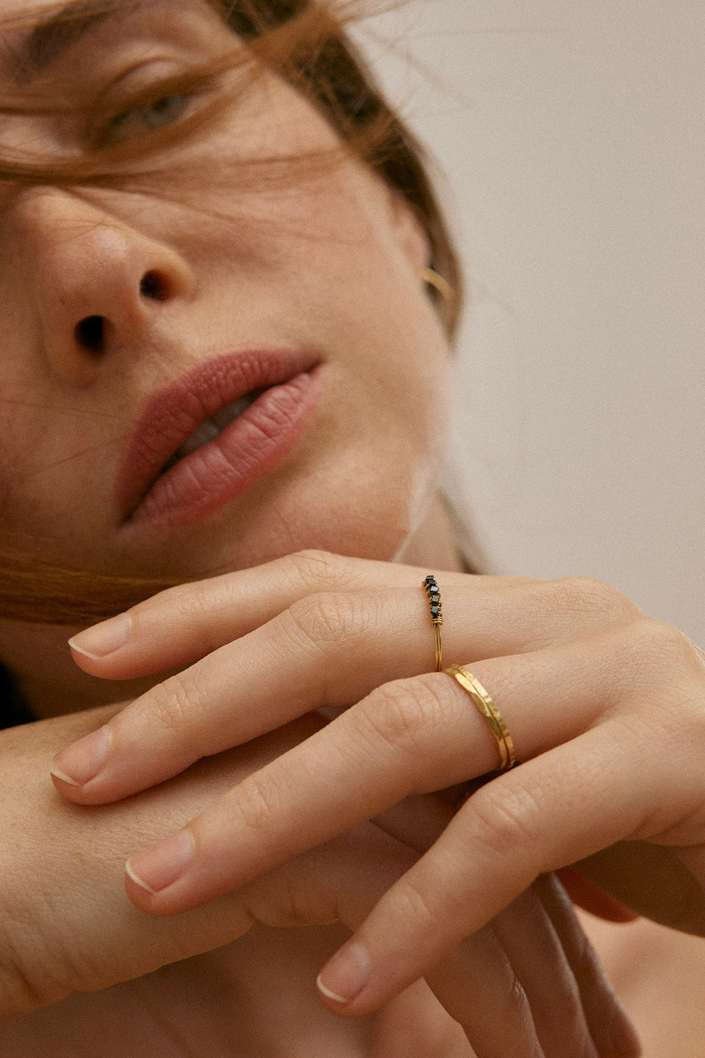 Dense hammering ring - Gold 750 ‰
