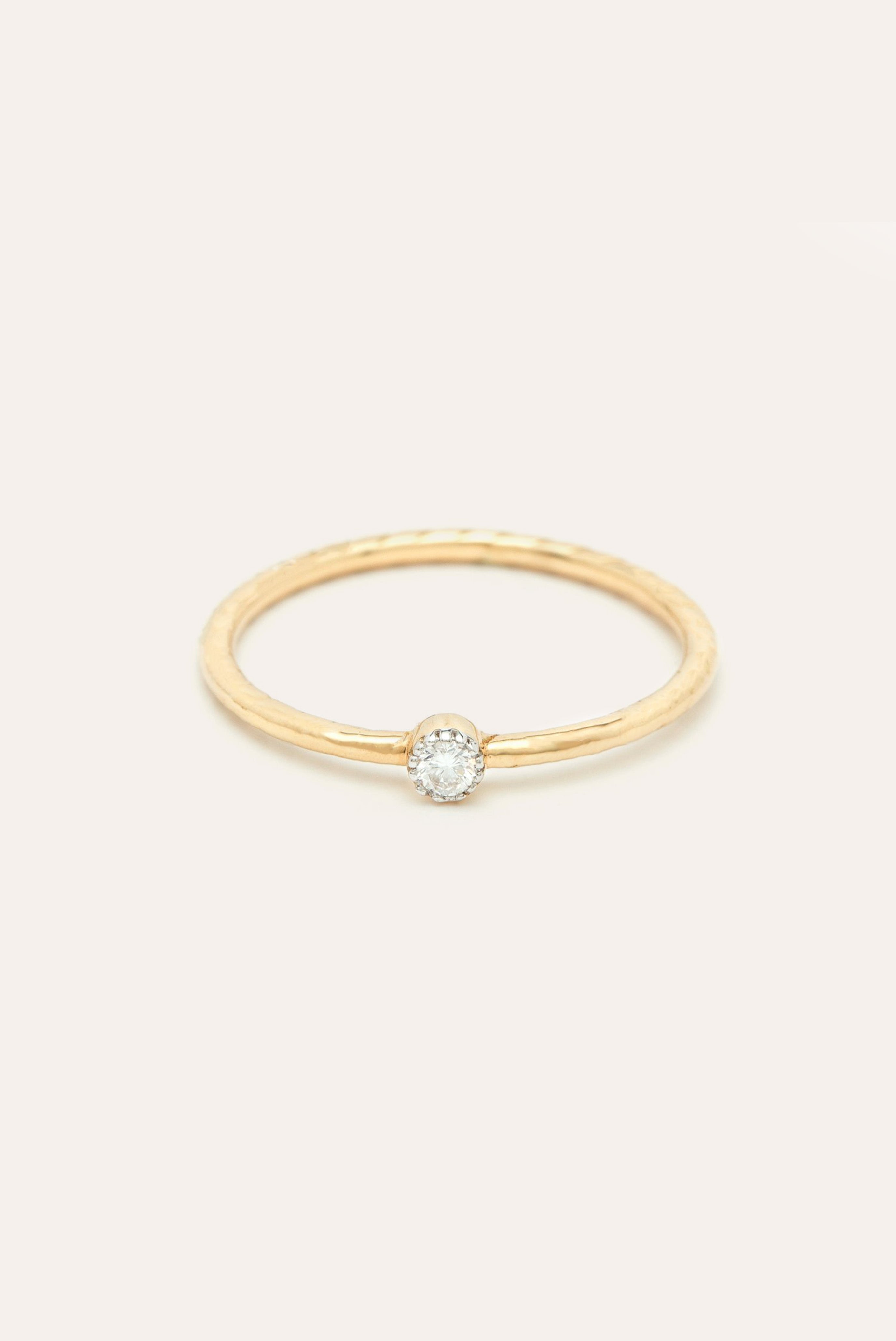 Bague solitaire en or et diamant